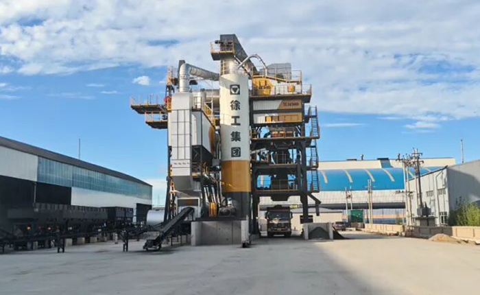 拉斯维加斯9888道路养护明星产品亮相内蒙，高效施工彰显硬核实力！